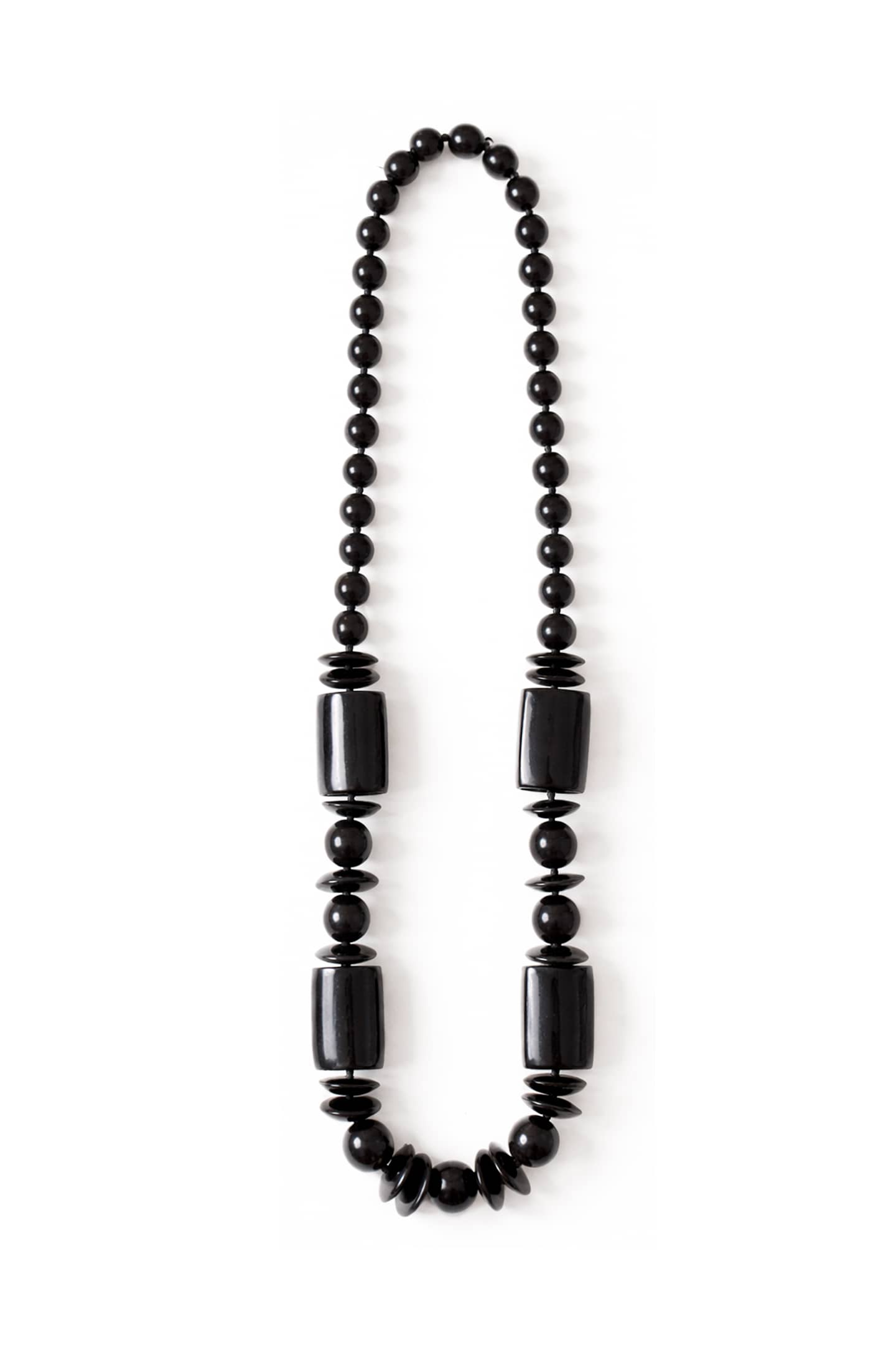 Full view of the Comporta necklace crafted from upcycled horn beads, a modernist handcrafted jewelry piece.
