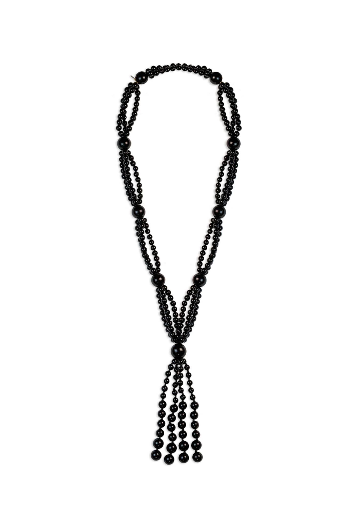 Farol necklace made with onix made by hand one by one and strung with silk thread
