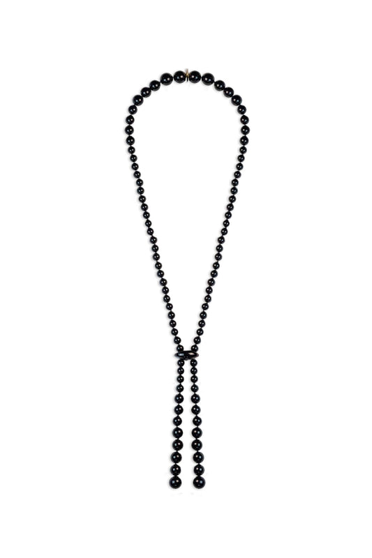Pepito necklace made of onix beaded with silk thread by hand