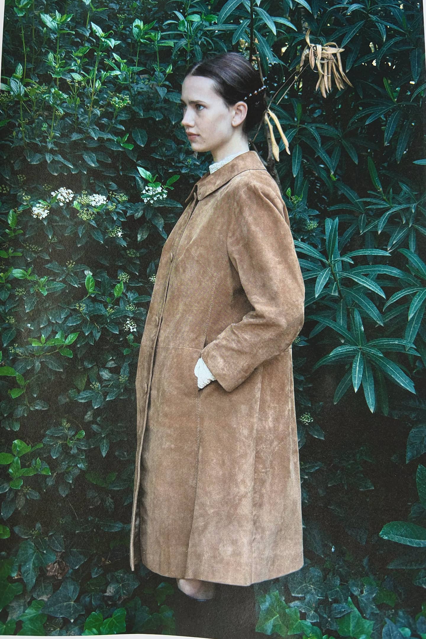 Full view of TAPIA handcrafted hair comb featuring vintage 1920s design made with recycled cellulose acetate sustainable materials